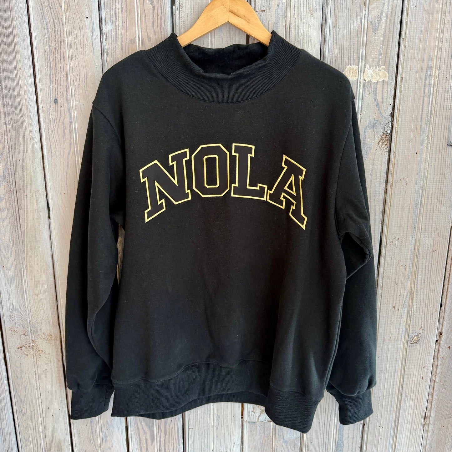 Nola Mockneck Sweatshirt-black & gold