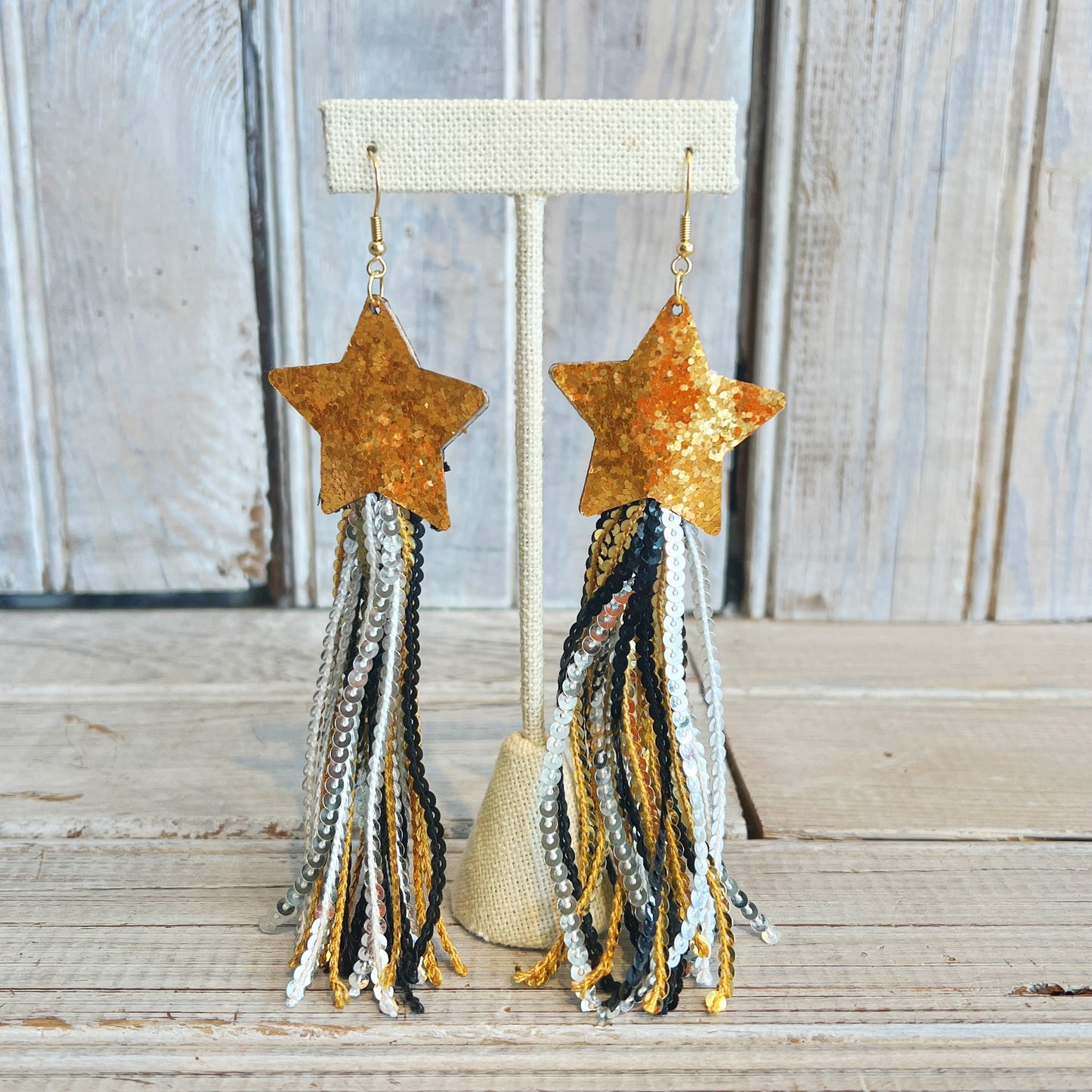 Star Sequin Fringe Earring- Black/Gold