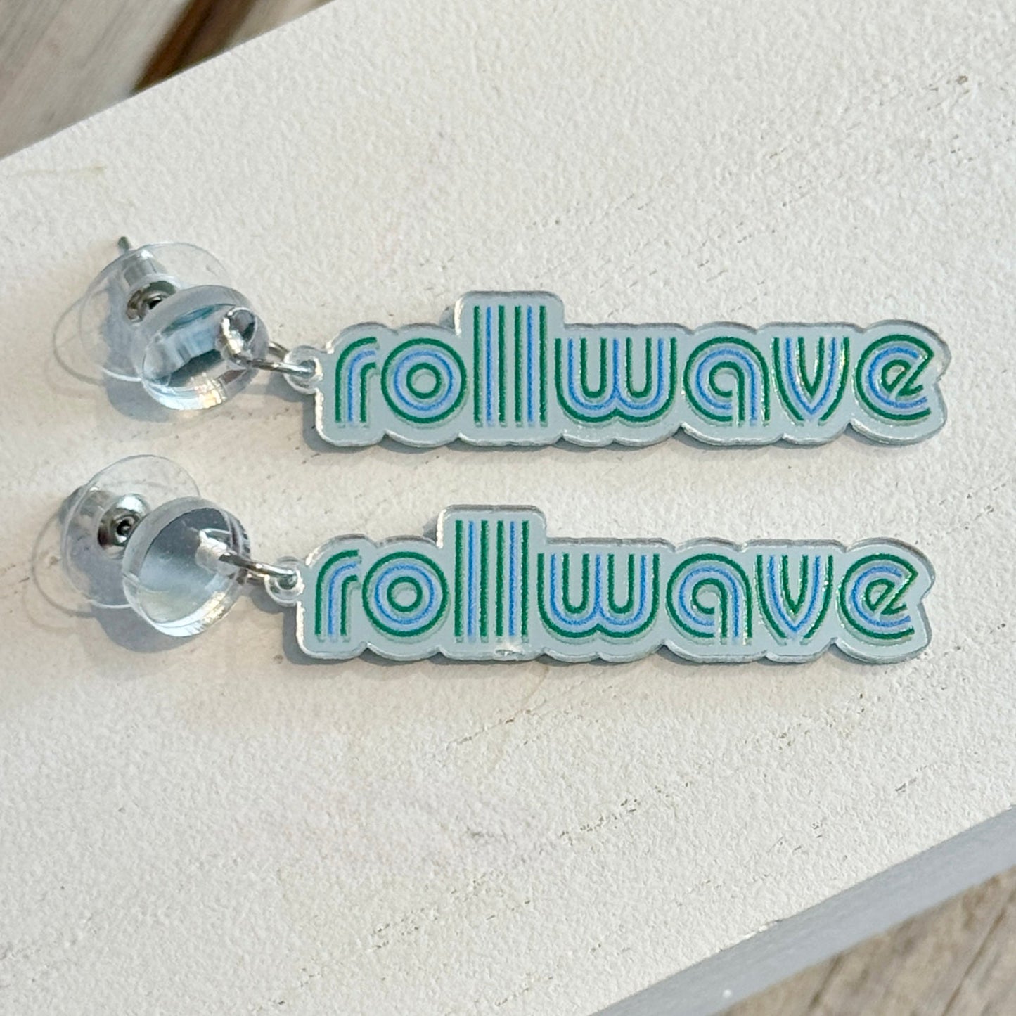 Mono Roll Wave Earring
