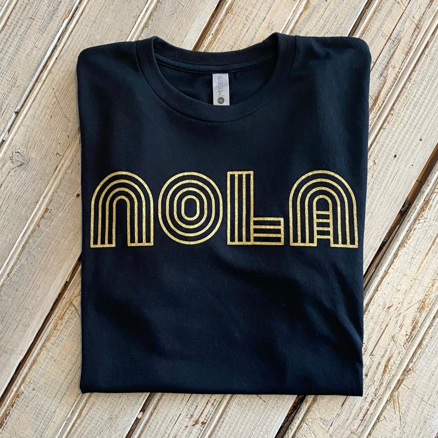 Mono Nola Unisex Tee-black/gold